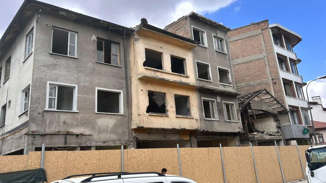 Konya’nın kalbinde yıkım sürüyor 5